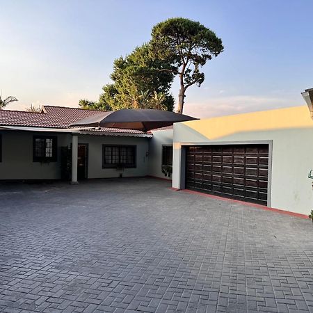 Blue Lantern Bed And Breakfast Kempton Park Dış mekan fotoğraf