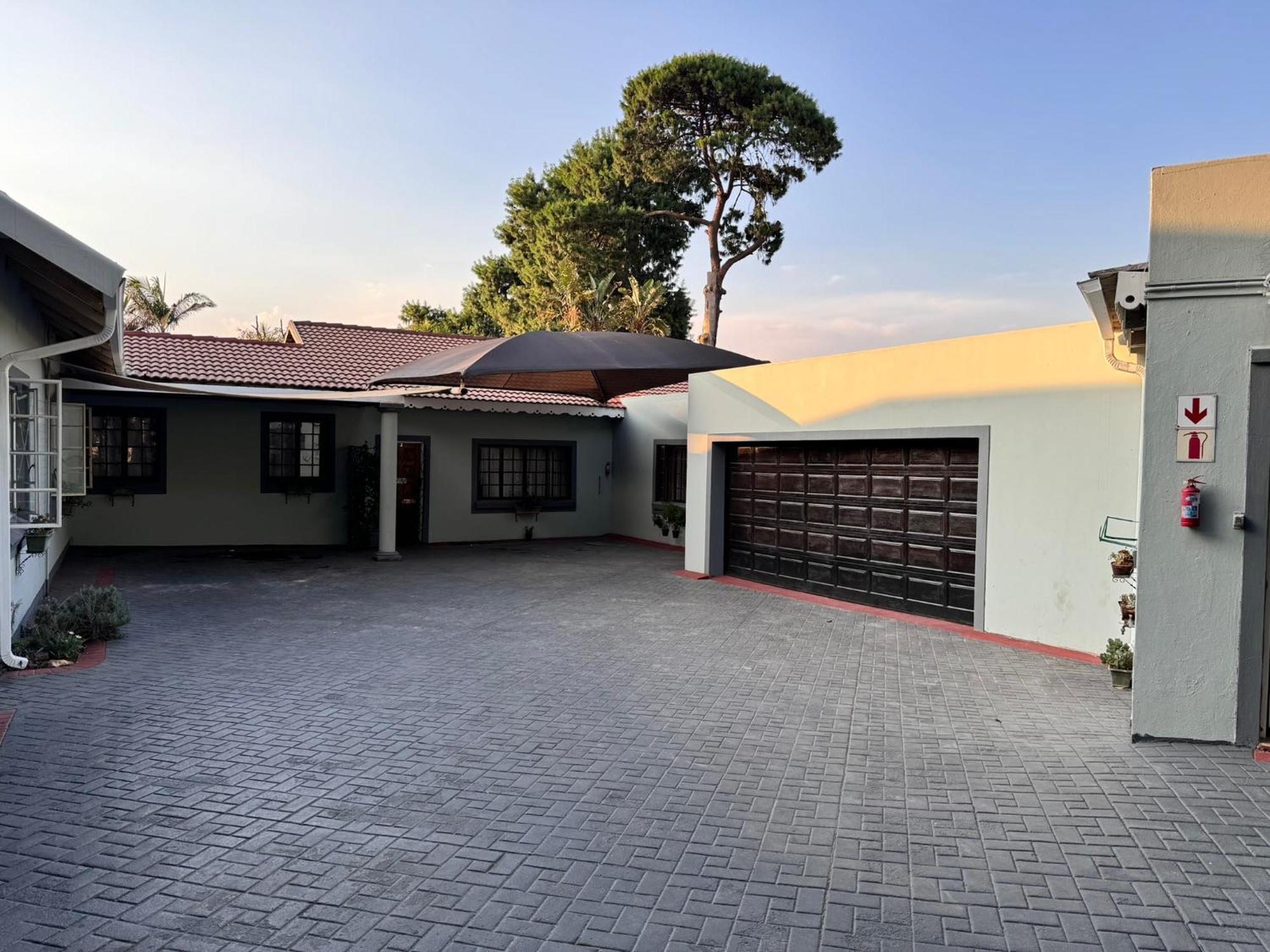 Blue Lantern Bed And Breakfast Kempton Park Dış mekan fotoğraf