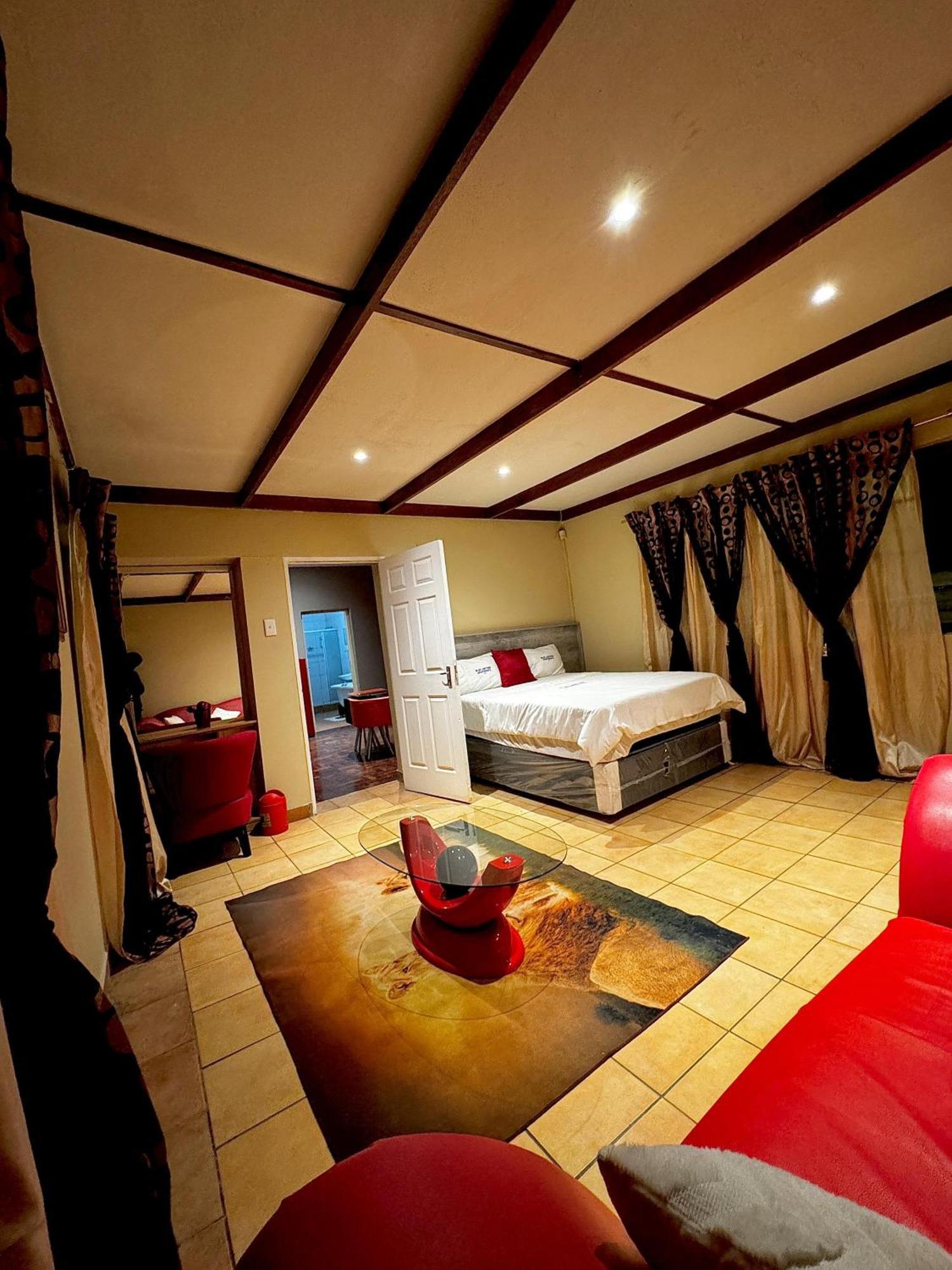 Blue Lantern Bed And Breakfast Kempton Park Dış mekan fotoğraf